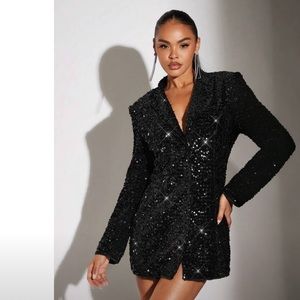 Lapel neck black sequin blazer